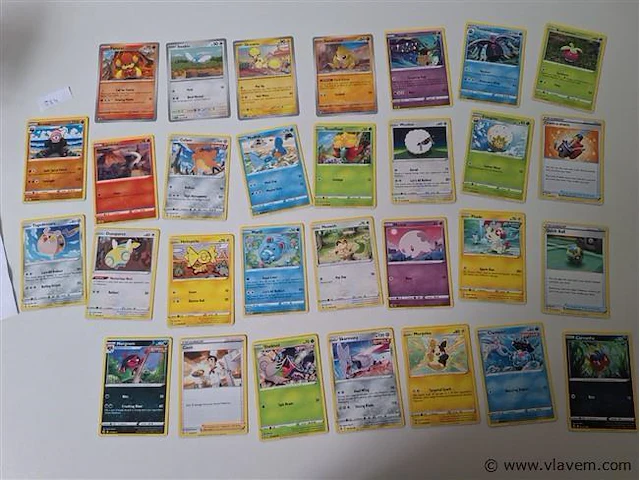 Pokémon cards - afbeelding 1 van  9