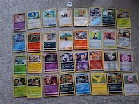 Pokémon cards - afbeelding 1 van  8