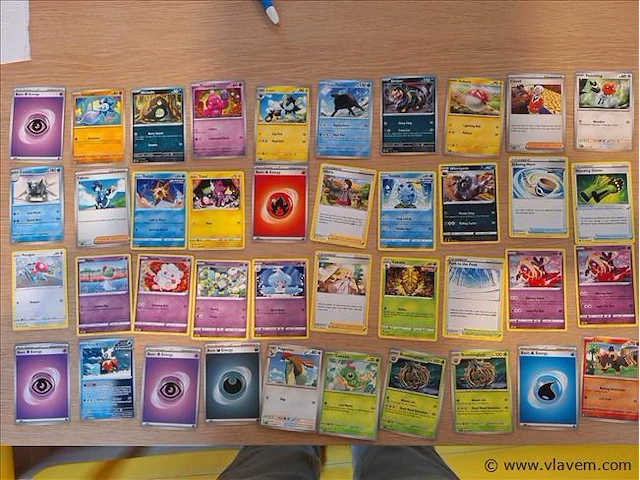 Pokémon cards - afbeelding 1 van  8