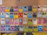 Pokémon cards - afbeelding 1 van  8