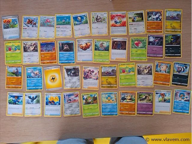 Pokémon cards - afbeelding 1 van  8