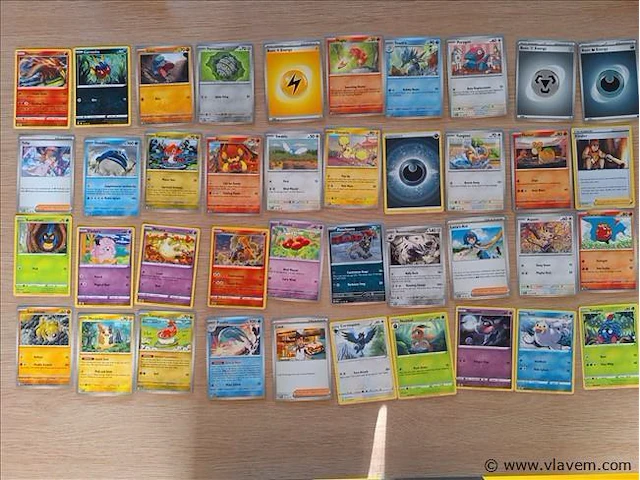 Pokémon cards - afbeelding 1 van  8