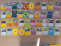 Pokémon cards - afbeelding 1 van  8