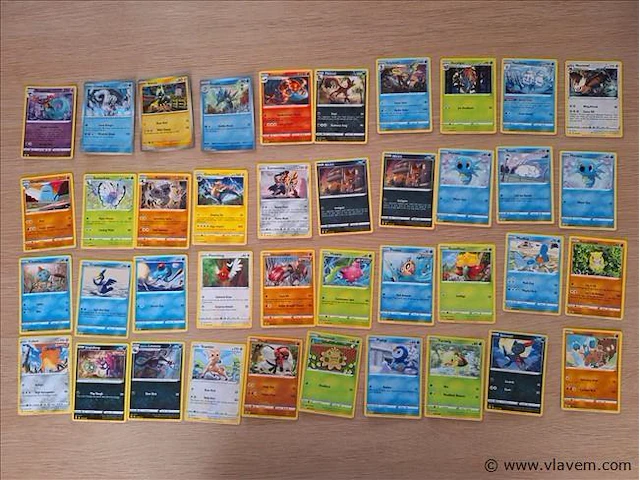 Pokémon cards - afbeelding 1 van  8