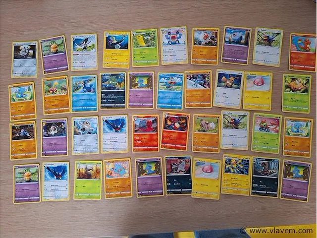 Pokémon cards - afbeelding 1 van  8