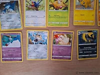 Pokémon cards - afbeelding 4 van  8