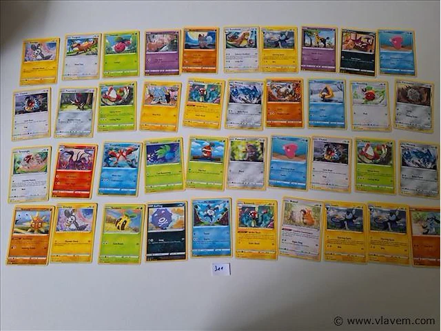 Pokémon cards - afbeelding 1 van  8