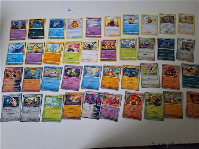 Pokémon cards - afbeelding 1 van  8