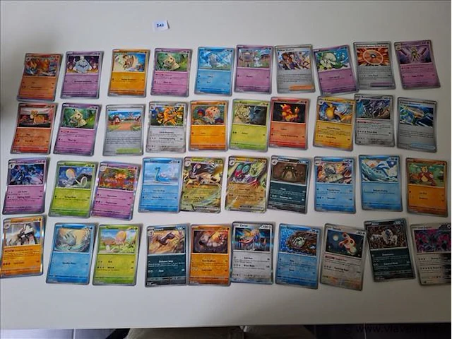 Pokémon cards - afbeelding 1 van  8