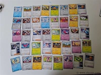 Pokémon cards - afbeelding 1 van  8