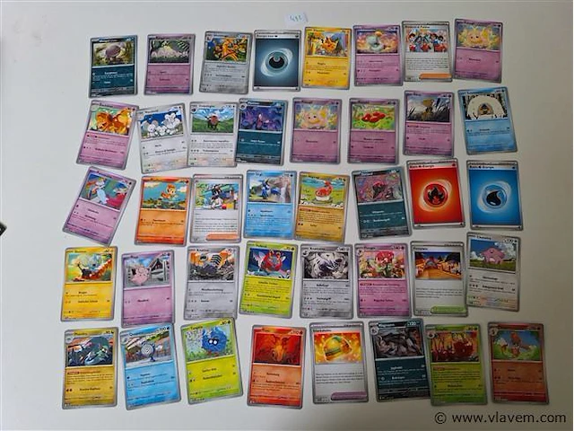 Pokémon cards - afbeelding 1 van  8