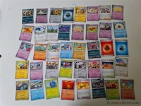 Pokémon cards - afbeelding 1 van  8