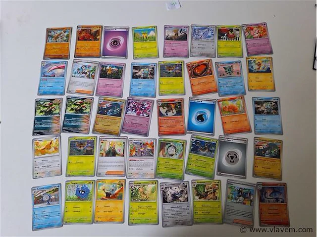 Pokémon cards - afbeelding 1 van  8