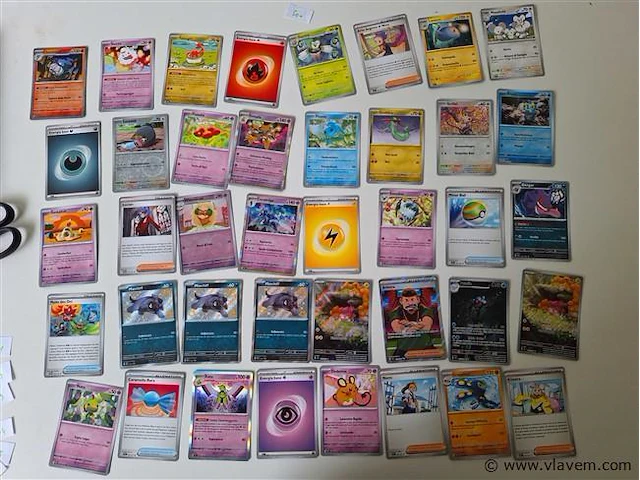 Pokémon cards - afbeelding 1 van  8