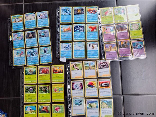 Pokémon cards - afbeelding 1 van  6