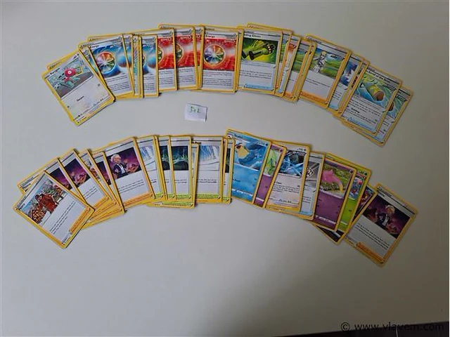 Pokémon cards - afbeelding 1 van  7