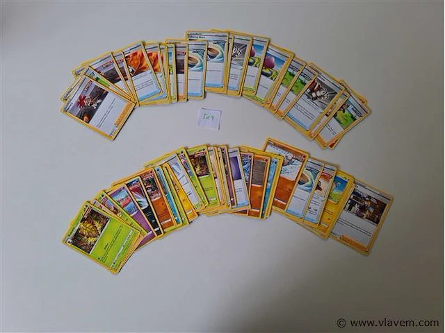 Pokémon cards - afbeelding 1 van  5