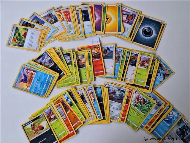 Pokémon cards - afbeelding 1 van  6