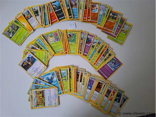 Pokémon cards - afbeelding 1 van  6