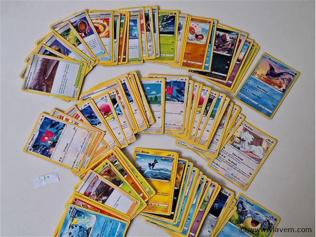 Pokémon cards - afbeelding 1 van  6