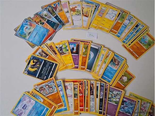 Pokémon cards - afbeelding 1 van  6