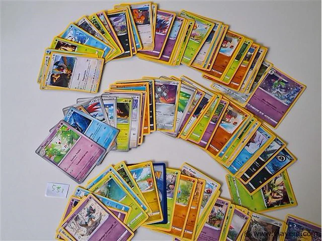 Pokémon cards - afbeelding 1 van  6