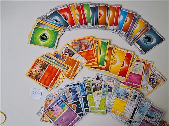 Pokémon cards - afbeelding 1 van  6