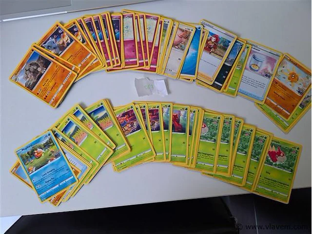 Pokémon cards - afbeelding 1 van  5