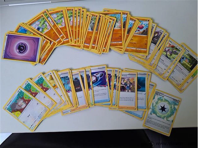 Pokémon cards - afbeelding 1 van  5