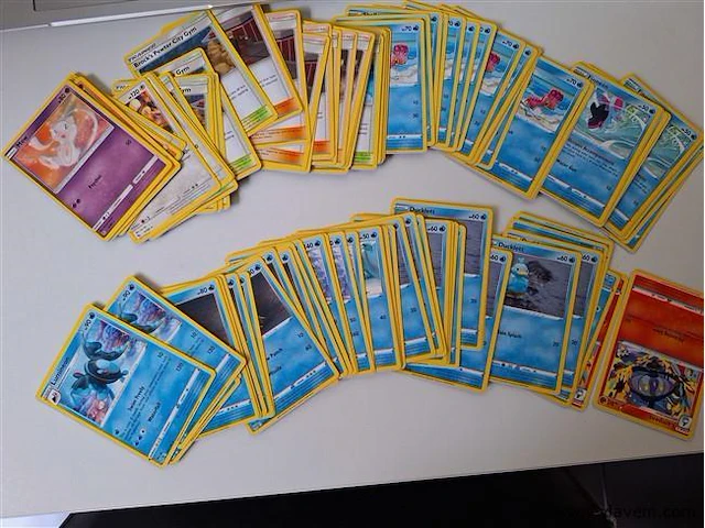 Pokémon cards - afbeelding 1 van  5