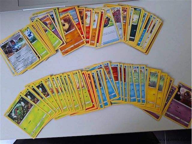 Pokémon cards - afbeelding 1 van  5