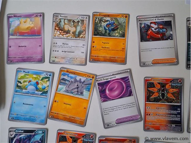 Pokémon cards - afbeelding 1 van  8