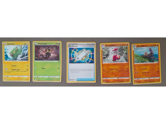 Pokémon kaarten 5 stuks - afbeelding 1 van  3