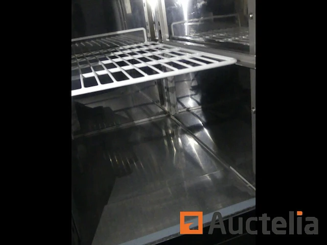 Polar refrigeration 3-deurs koelvitrine - afbeelding 4 van  4