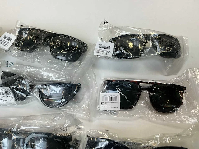 Polaroid zonnebril (16x) - afbeelding 6 van  10