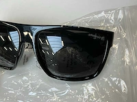 Polaroid zonnebril (16x) - afbeelding 10 van  10