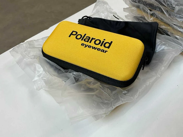 Polaroid zonnebril (17x) - afbeelding 2 van  12