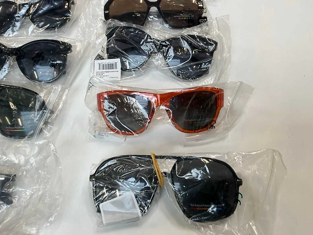 Polaroid zonnebril (17x) - afbeelding 8 van  12