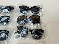 Polaroid zonnebril (17x) - afbeelding 11 van  12