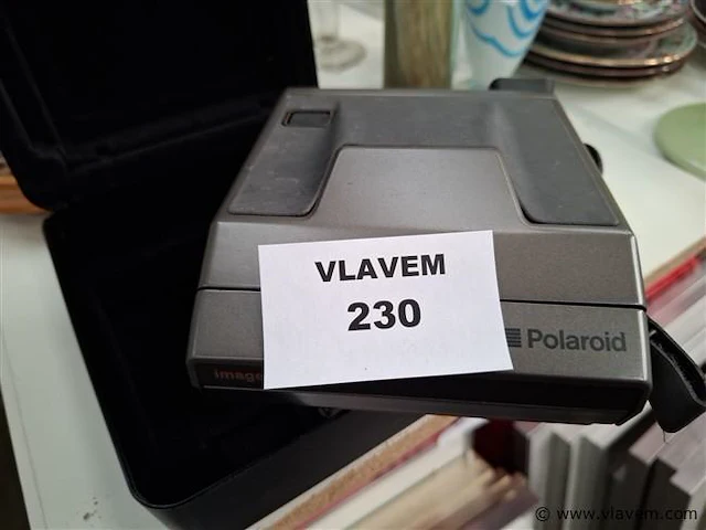 Polaroid - afbeelding 1 van  2