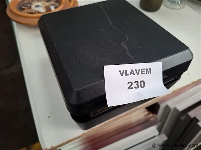Polaroid - afbeelding 2 van  2