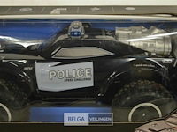 Police auto off road - afbeelding 3 van  4