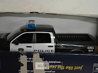 Police pick up - afbeelding 3 van  4