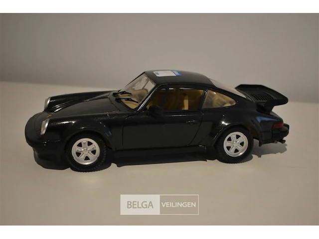 Polistil schaalmodel porsche 911 turbo 1/16 - afbeelding 1 van  3