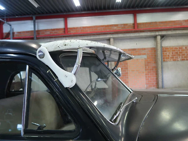 Politieauto ontwijken - afbeelding 13 van  63
