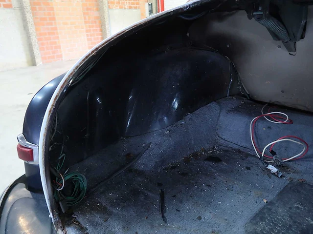 Politieauto ontwijken - afbeelding 38 van  63