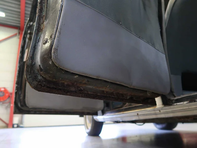 Politieauto ontwijken - afbeelding 47 van  63