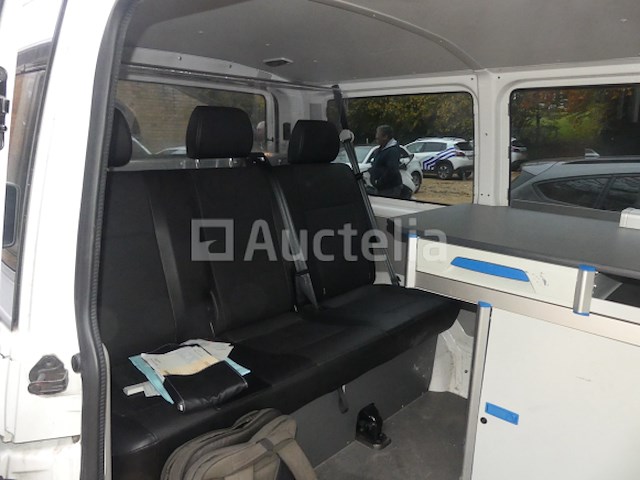 Politievoertuig volkswagen kombi (2019-141.105 km) - afbeelding 4 van  35