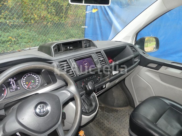 Politievoertuig volkswagen kombi (2019-141.105 km) - afbeelding 9 van  35