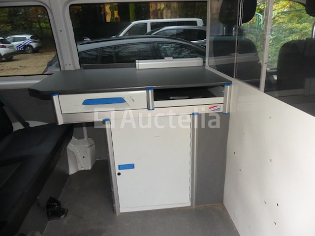 Politievoertuig volkswagen kombi (2019-141.105 km) - afbeelding 10 van  35